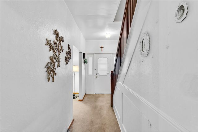 324 Beech St, Vandergrift, PA 15690