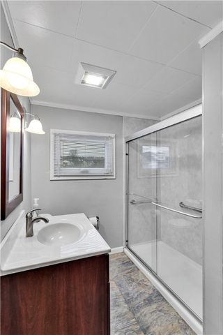 324 Beech St, Vandergrift, PA 15690