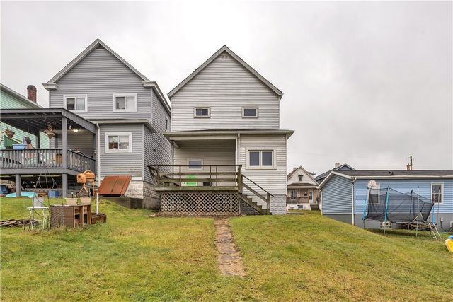 324 Beech St, Vandergrift, PA 15690