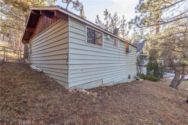 107 E Aeroplane, Big Bear City, CA 92314