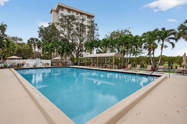 3507 Oaks Way 501, Pompano Beach, FL 33069
