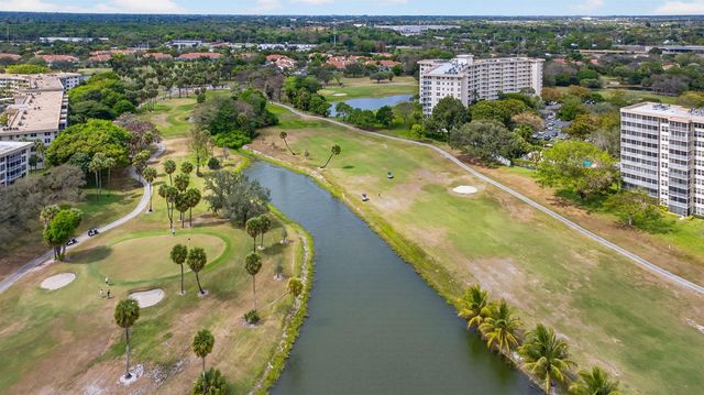 3507 Oaks Way 501, Pompano Beach, FL 33069