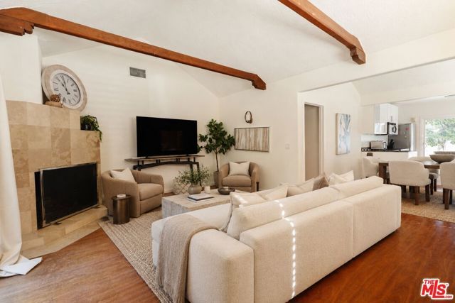 2060 High Tower Drive, Los Angeles, CA 90068