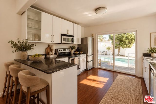2060 High Tower Drive, Los Angeles, CA 90068