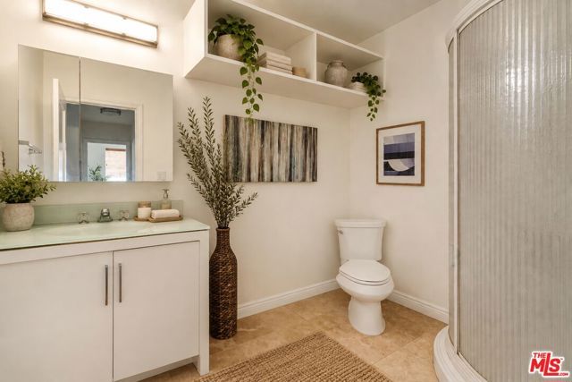 2060 High Tower Drive, Los Angeles, CA 90068