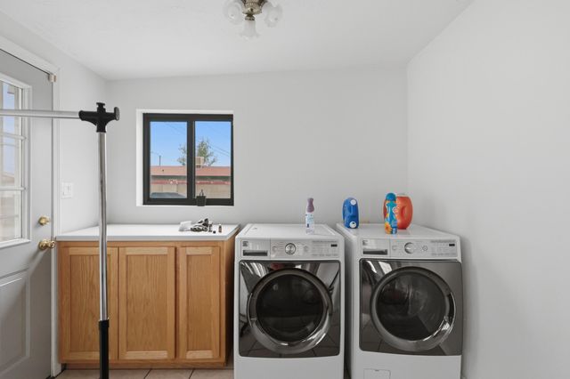 620 S 11th Street, Belen, NM 87002