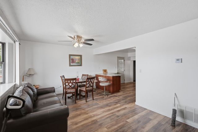 620 S 11th Street, Belen, NM 87002