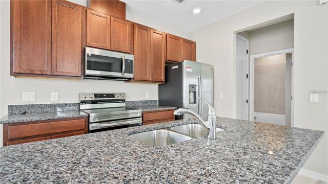 3131 VOYAGER AVENUE, St Cloud, FL 34771