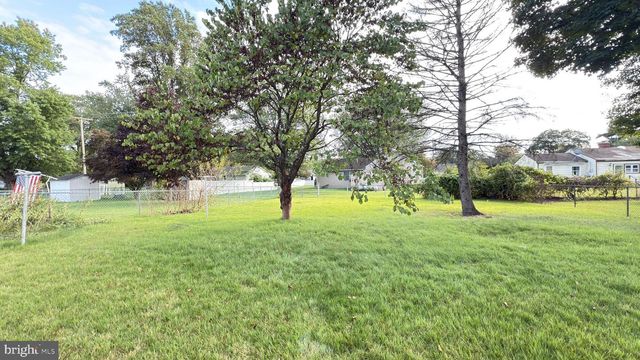 10 SHELDON RD, Pemberton, NJ 08068