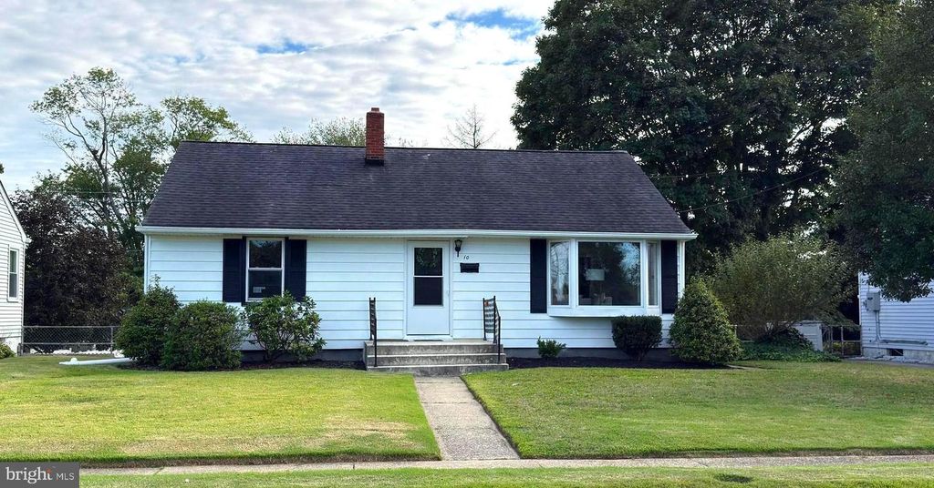 10 SHELDON RD, Pemberton, NJ 08068