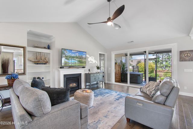 4269 Dunwoody Circle, Southport, NC 28461