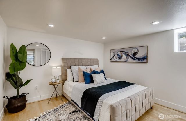 102 NW 43rd Street, Seattle, WA 98107