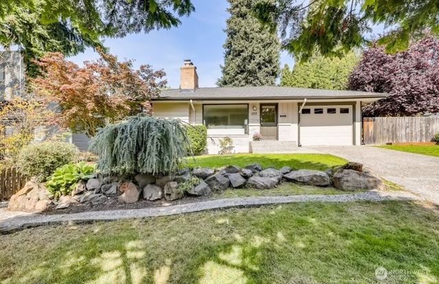 102 NW 43rd Street, Seattle, WA 98107