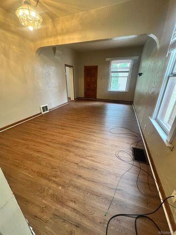 1457 W 36th Avenue, Denver, CO 80211