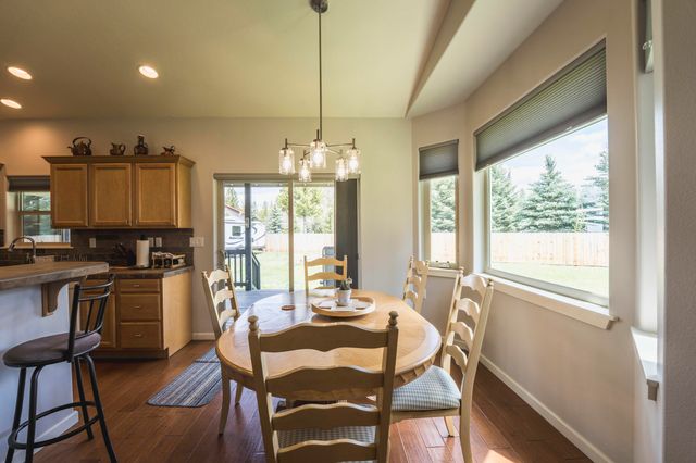 52790 Meadow Lane, La Pine, OR 97739