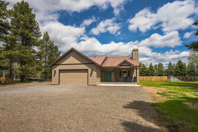 52790 Meadow Lane, La Pine, OR 97739