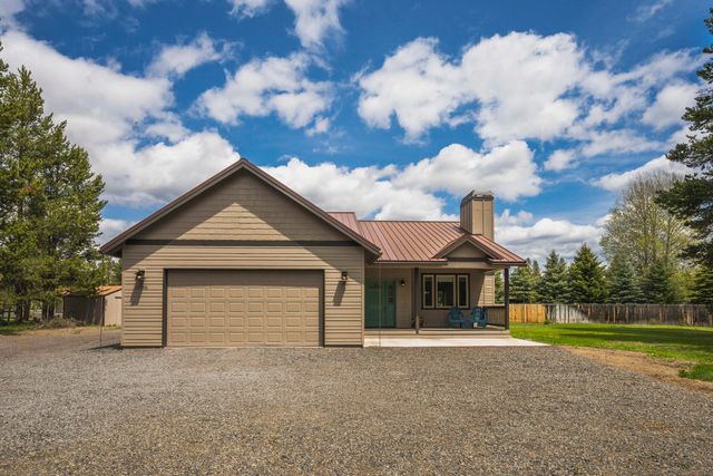 52790 Meadow Lane, La Pine, OR 97739