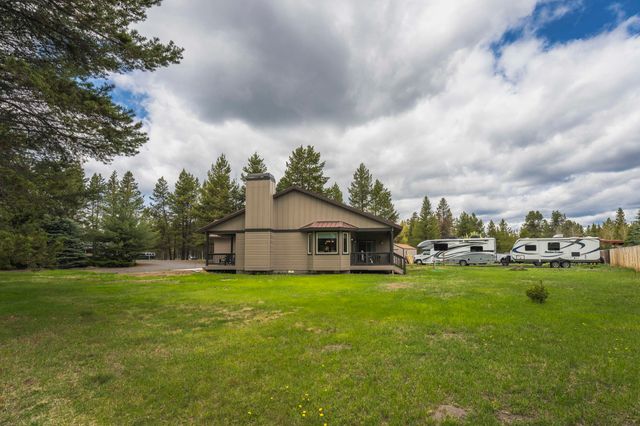 52790 Meadow Lane, La Pine, OR 97739