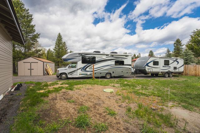 52790 Meadow Lane, La Pine, OR 97739