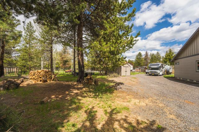 52790 Meadow Lane, La Pine, OR 97739
