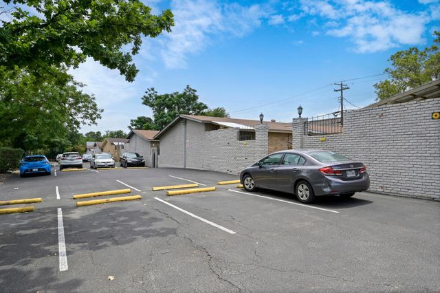 3428 Willowrun DR, Austin, TX 78704