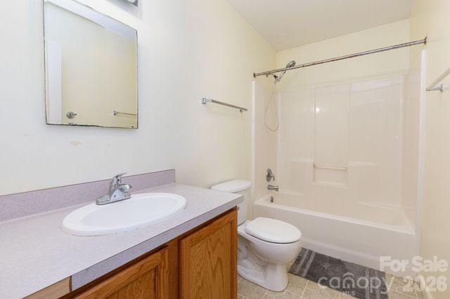 32 Rash Road, Asheville, NC 28806