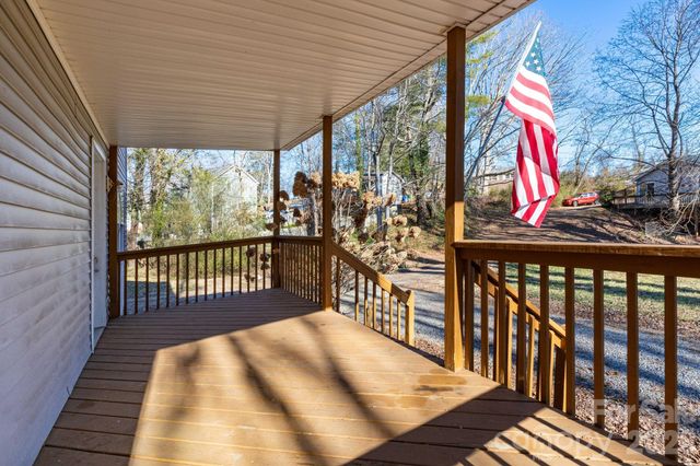 32 Rash Road, Asheville, NC 28806