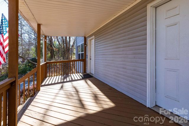 32 Rash Road, Asheville, NC 28806