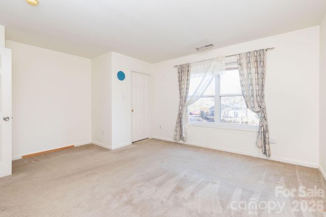 32 Rash Road, Asheville, NC 28806