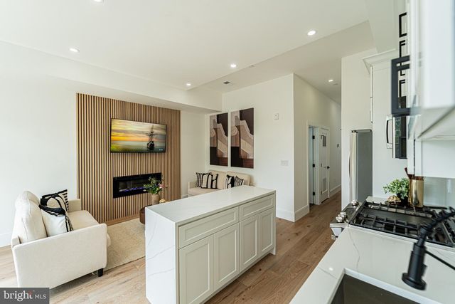 2517 ONTARIO RD NW #PH8, Washington, DC 20009