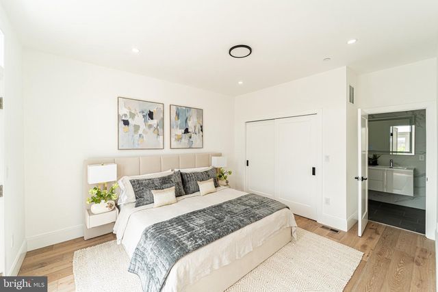 2517 ONTARIO RD NW #PH8, Washington, DC 20009