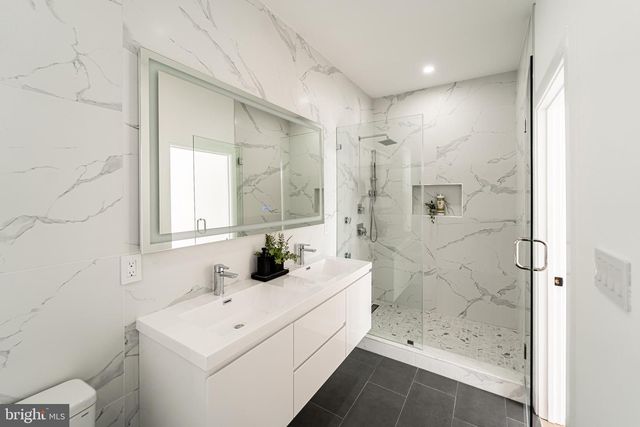 2517 ONTARIO RD NW #PH8, Washington, DC 20009