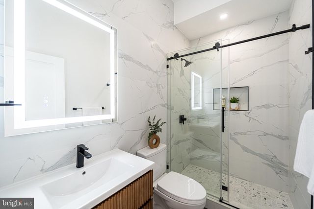 2517 ONTARIO RD NW #PH8, Washington, DC 20009