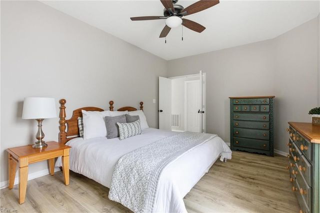 707 Whisper WALK, Chesapeake, VA 23322