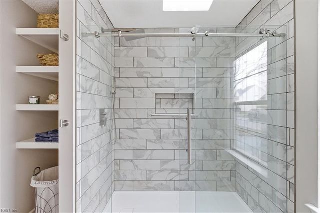 707 Whisper WALK, Chesapeake, VA 23322