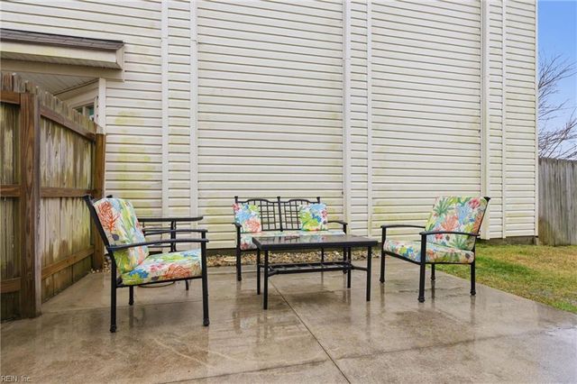 707 Whisper WALK, Chesapeake, VA 23322