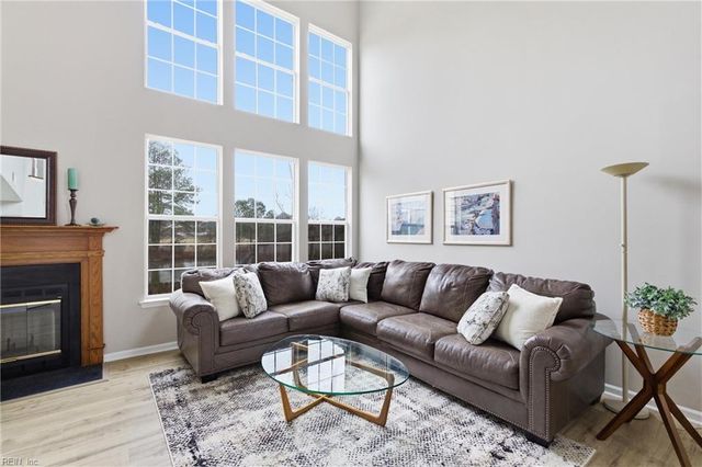 707 Whisper WALK, Chesapeake, VA 23322