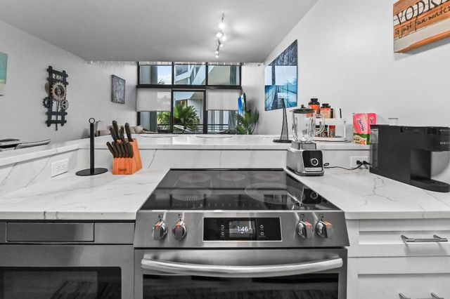 3589 S Ocean Boulevard 30, South Palm Beach, FL 33480