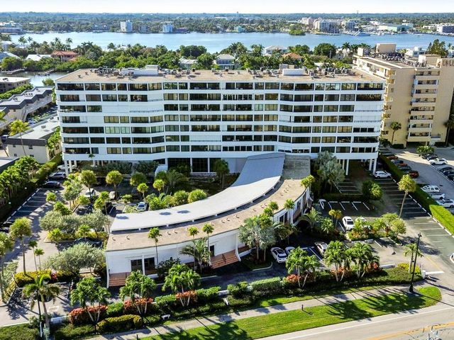 3589 S Ocean Boulevard 30, South Palm Beach, FL 33480