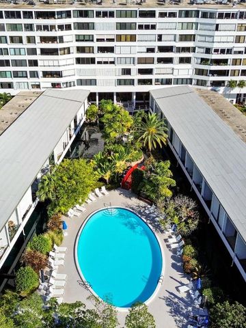 3589 S Ocean Boulevard 30, South Palm Beach, FL 33480