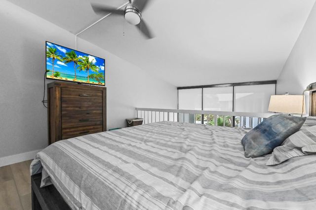 3589 S Ocean Boulevard 30, South Palm Beach, FL 33480