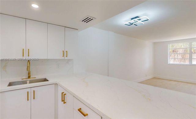 1333 E Hallandale Beach Boulevard 326, Hallandale Beach, FL 33009