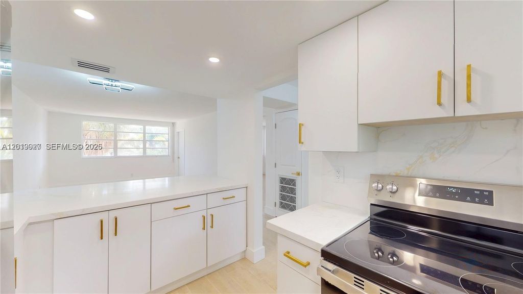 1333 E Hallandale Beach Boulevard 326, Hallandale Beach, FL 33009