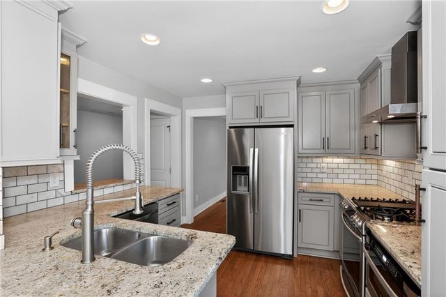 86 Woodstock Road, Roswell, GA 30075