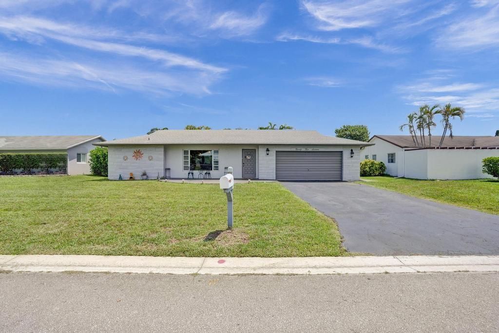 9516 NW 80th Ct, Tamarac, FL 33321