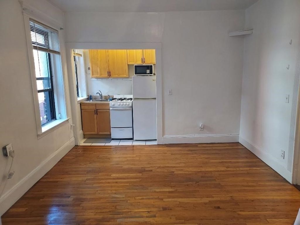 39 Hemenway Street 09, Boston, MA 02115