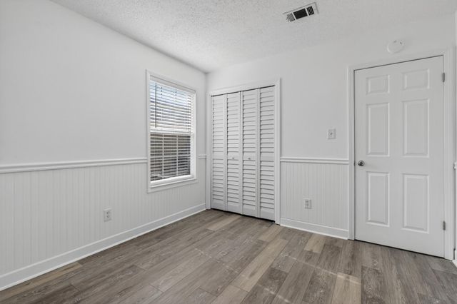 487 Cascabellas Street, Mary Esther, FL 32569