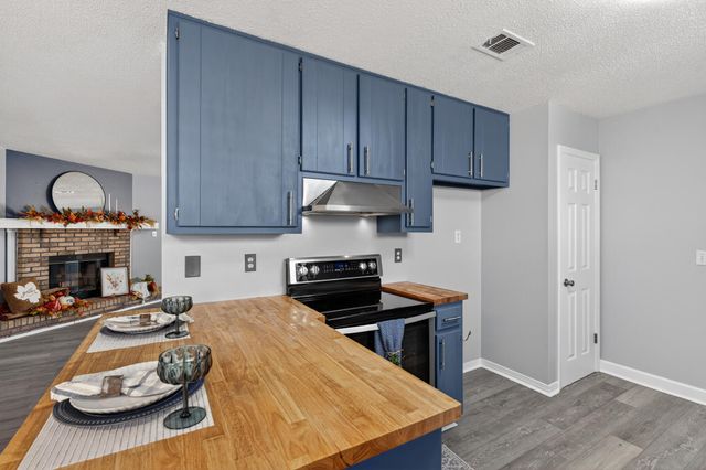 487 Cascabellas Street, Mary Esther, FL 32569