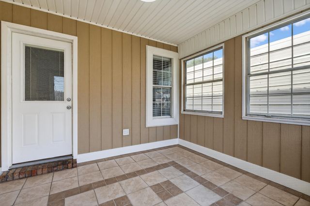 487 Cascabellas Street, Mary Esther, FL 32569