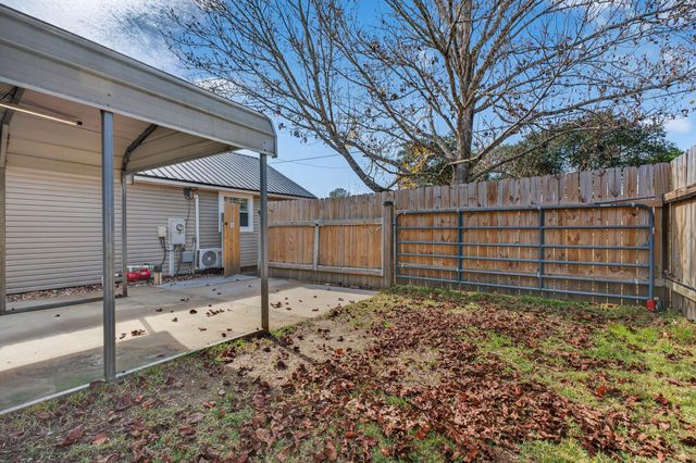 487 Cascabellas Street, Mary Esther, FL 32569